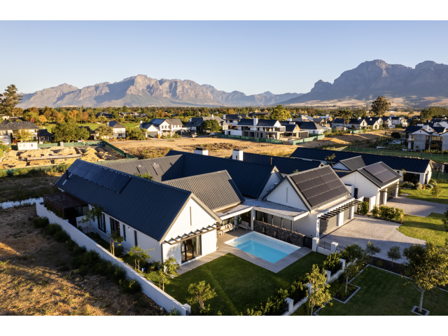 <!--[if BLOCK]><![endif]--> 1216  Val de Vie Estate, Val de Vie, Paarl <!--[if ENDBLOCK]><![endif]-->